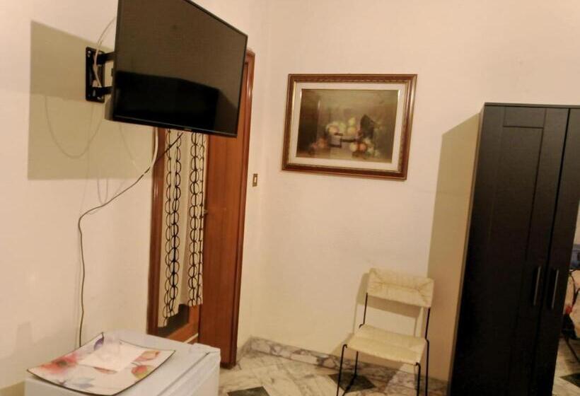 بنسيون Le Stanze Di Ginevra   Santa Maria A Vico