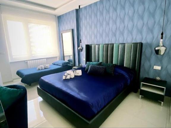 تختخواب و صبحانه Distinto Suite &s