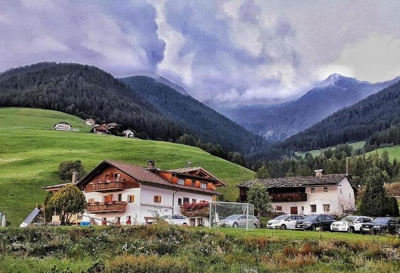 Bed and Breakfast Pension Aichner