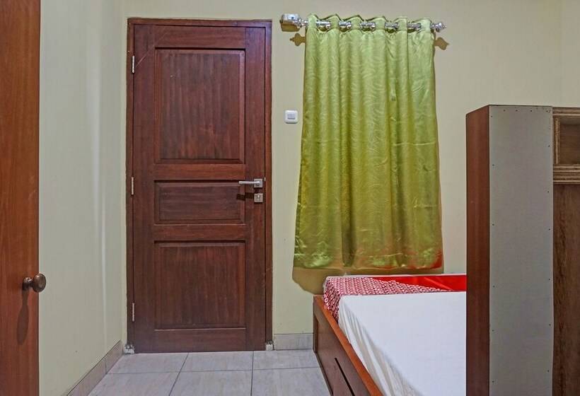 فندق Oyo 91649 Orange Homestay Makassar