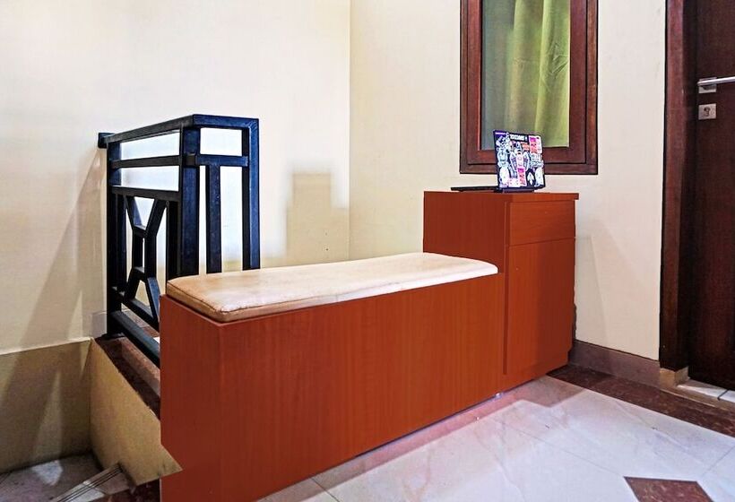 فندق Oyo 91649 Orange Homestay Makassar