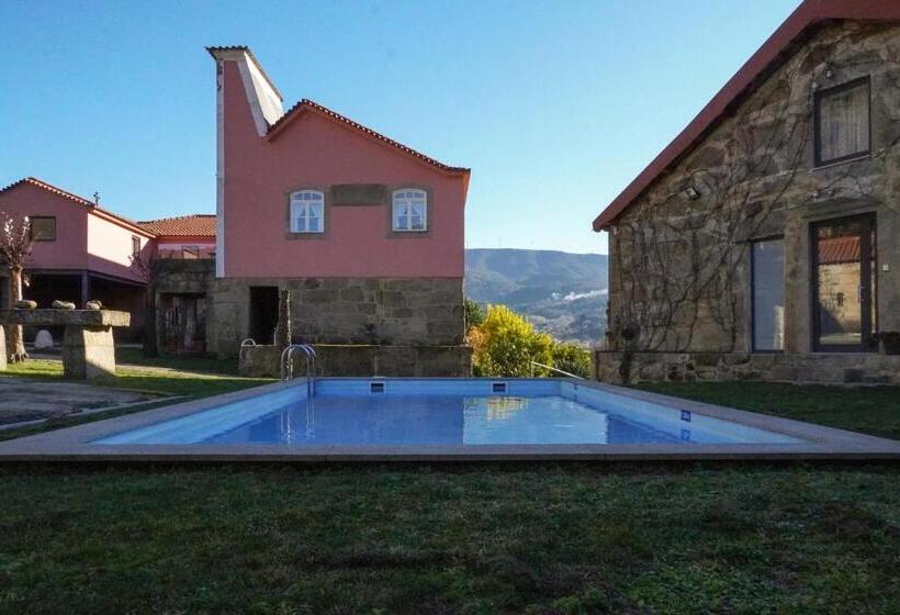 ホテル Quinta De Anterronde