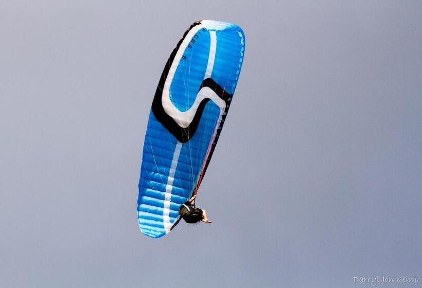 בית מלון כפרי Sky Island Resort