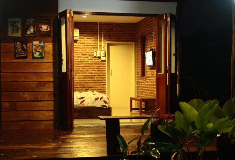 膳宿费 Baan Suan La Moon