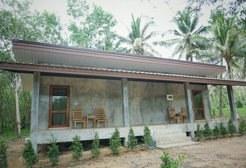 پانسیون The Lodge At Koh Kood