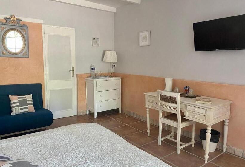 مبيت وإفطار Domaine Au Coeur Des Alpilles