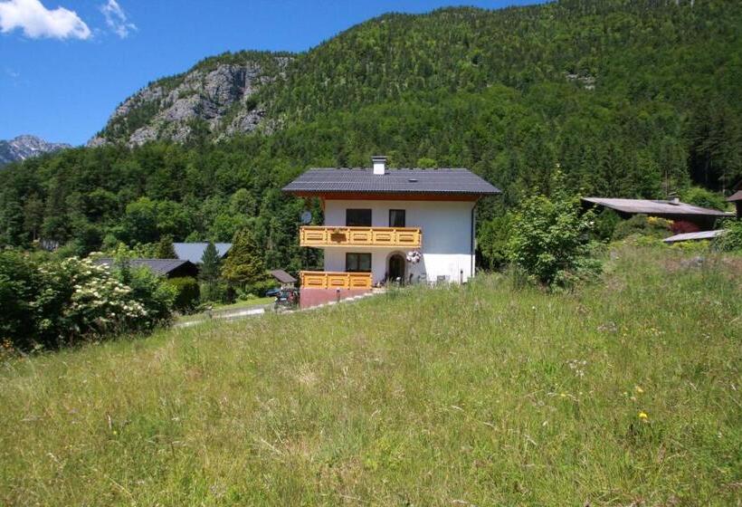 مبيت وإفطار Haus Salzkammergut