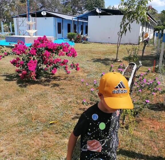 هتل کپسول Campestre La Maria