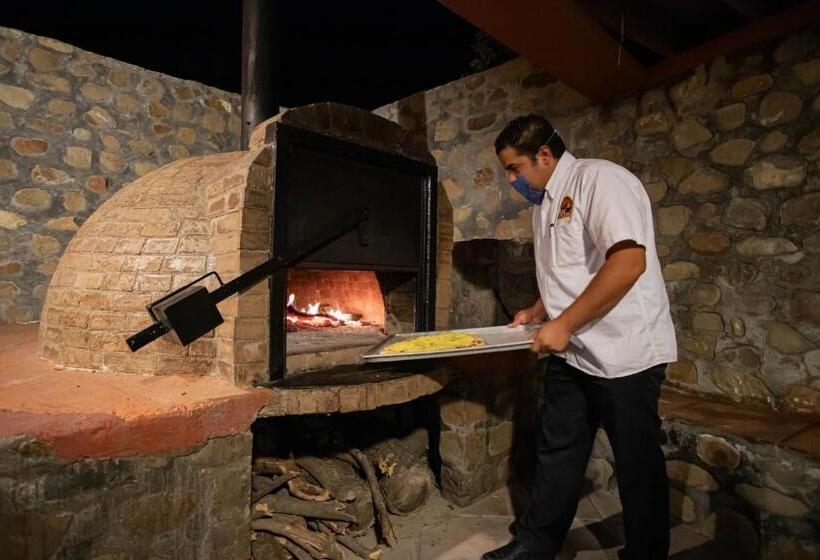 فندق Termas De San Joaquin