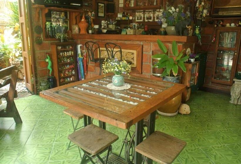 پانسیون P.y. Guest House