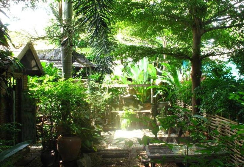 پانسیون P.y. Guest House