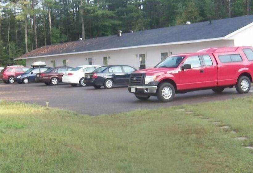 Pine Motel