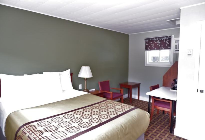 Pine Motel