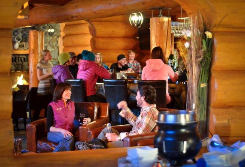 منتجع Tyax Lodge & Heliskiing