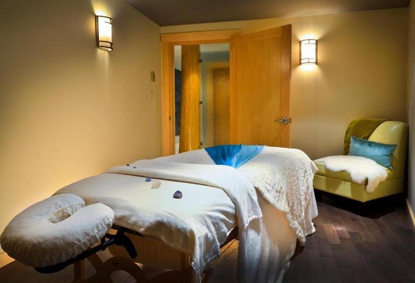 منتجع Tyax Lodge & Heliskiing