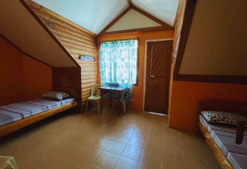 ユースホステル Pinecone Lodge & Restaurant