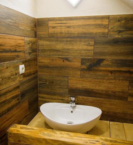 Общежитие Válaszút Fogadó