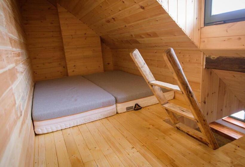 Общежитие Válaszút Fogadó