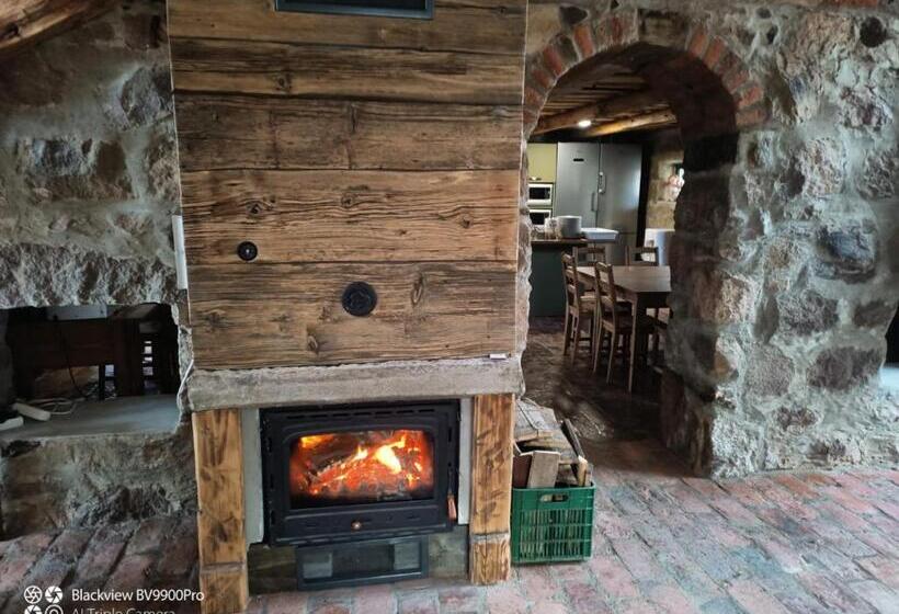 Общежитие Válaszút Fogadó