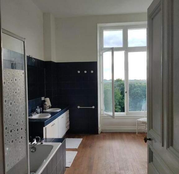 膳宿费 Chambres D Hôtes Au Château De Puycharnaud