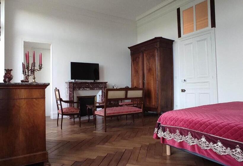 膳宿费 Chambres D Hôtes Au Château De Puycharnaud