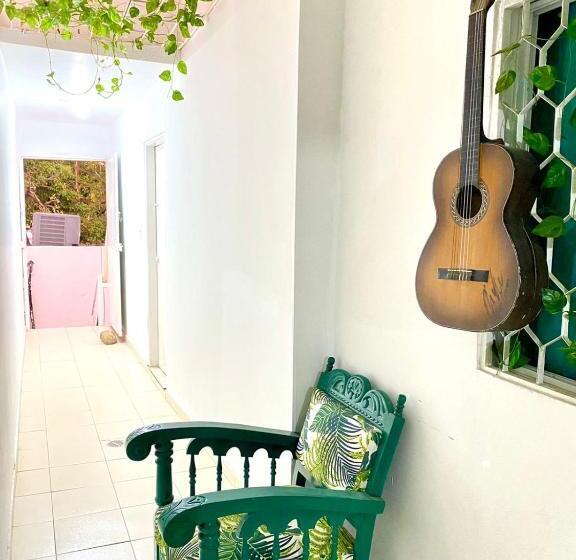 تختخواب و صبحانه Aurelia Compartida Hospedaje