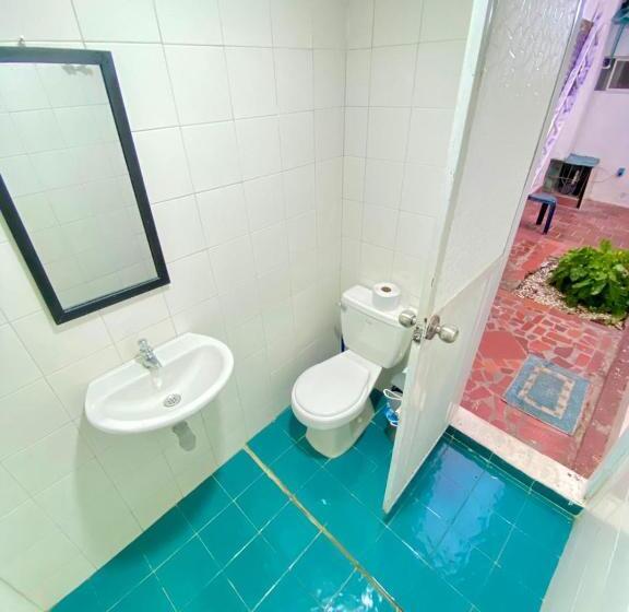 تختخواب و صبحانه Aurelia Compartida Hospedaje