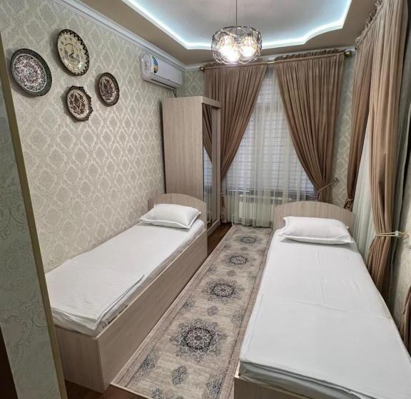 بنسيون Lazgo Castello