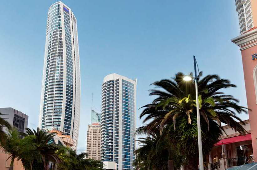 Hilton Surfers Paradise Hotel & Residences