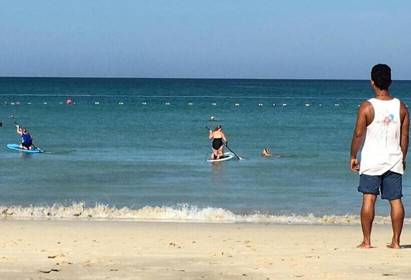 هتل Baan Andaman Sea Surf