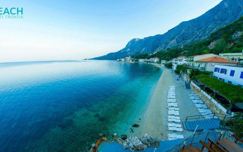 فندق Beach