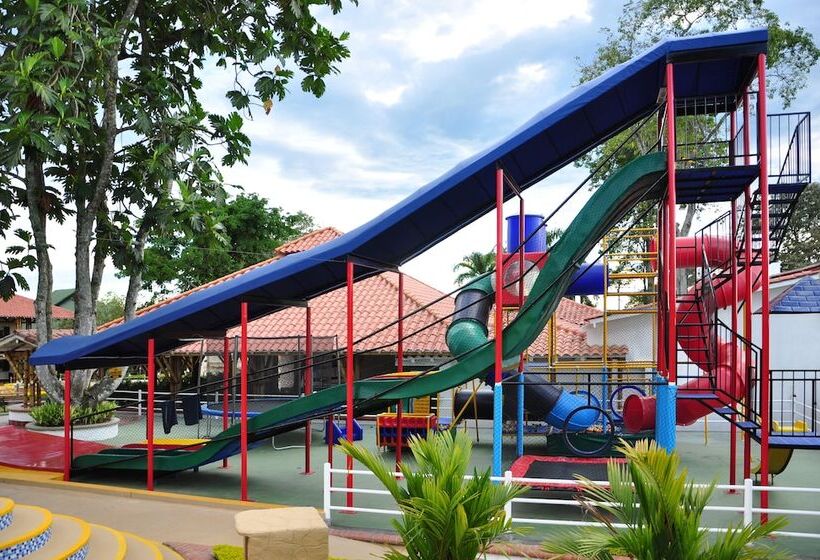 هتل Campestre Las Camelias