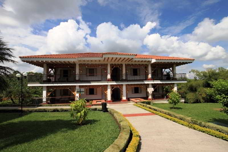 هتل Campestre Las Camelias