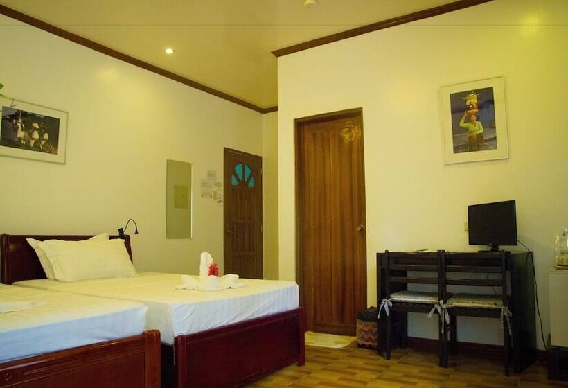 בית מלון כפרי Divegurus Boracay Beach Resort