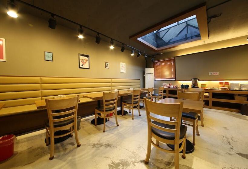 בית מלון כפרי Chakan