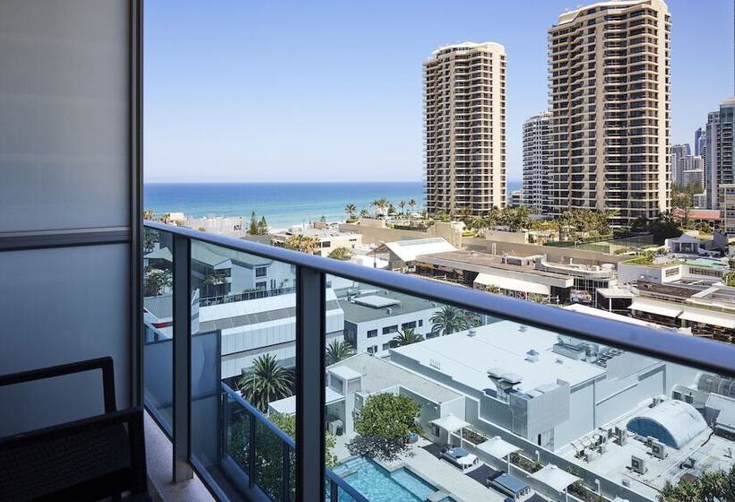 Hilton Surfers Paradise Hotel & Residences