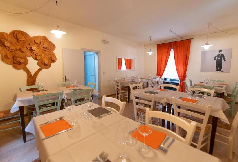 ホテル Il Borgo Ristorante Pizzeria Camere