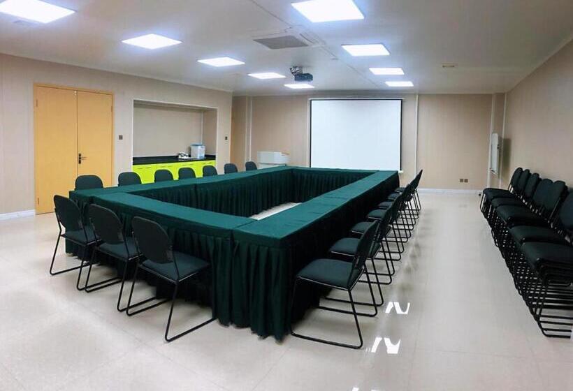 ホテル Jinjiang Inn Select Zhenjiang Xijingdu Daxi Road