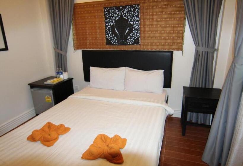 هتل Naga Angkor Hostel