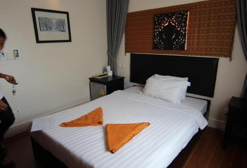 هتل Naga Angkor Hostel