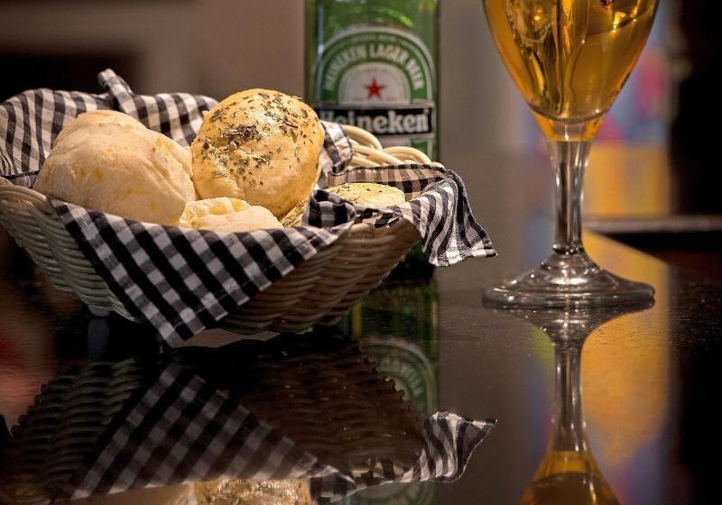 ホテル Novo Hamburgo Business