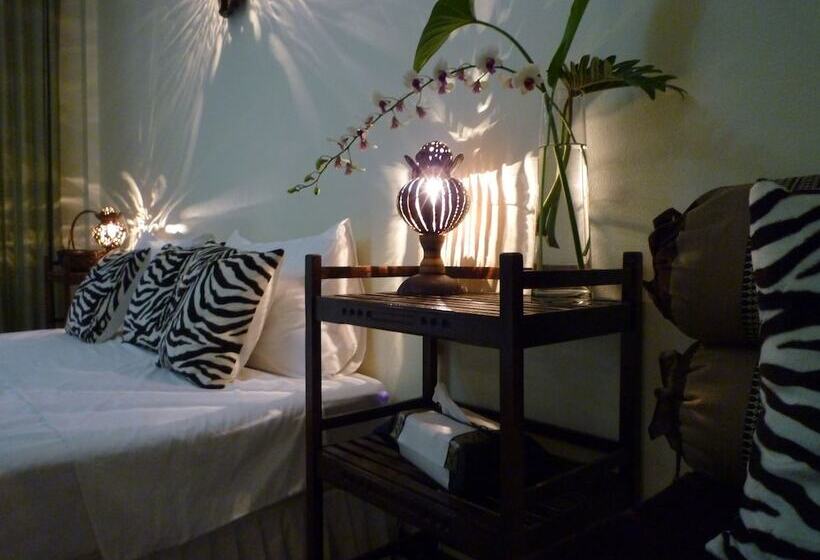 هتل The Mangrove Hideaway Koh Chang