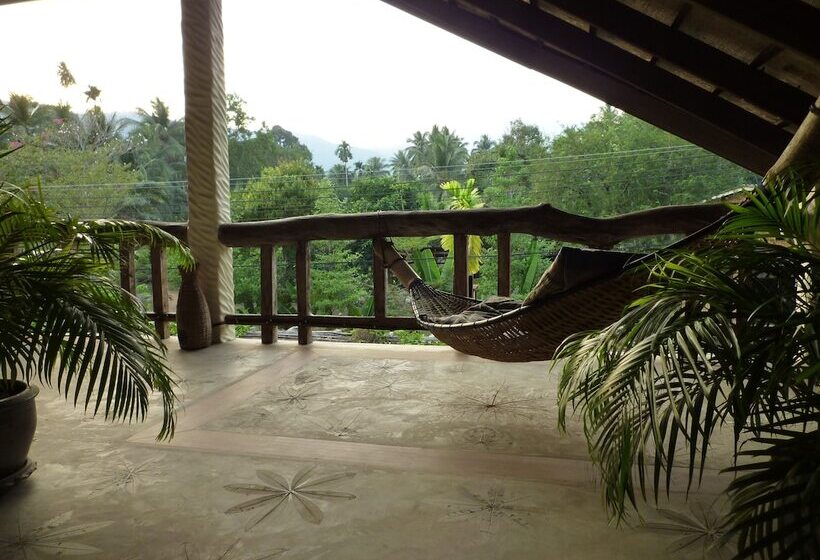 هتل The Mangrove Hideaway Koh Chang