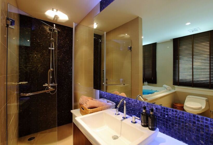 هتل The Privilege Residence