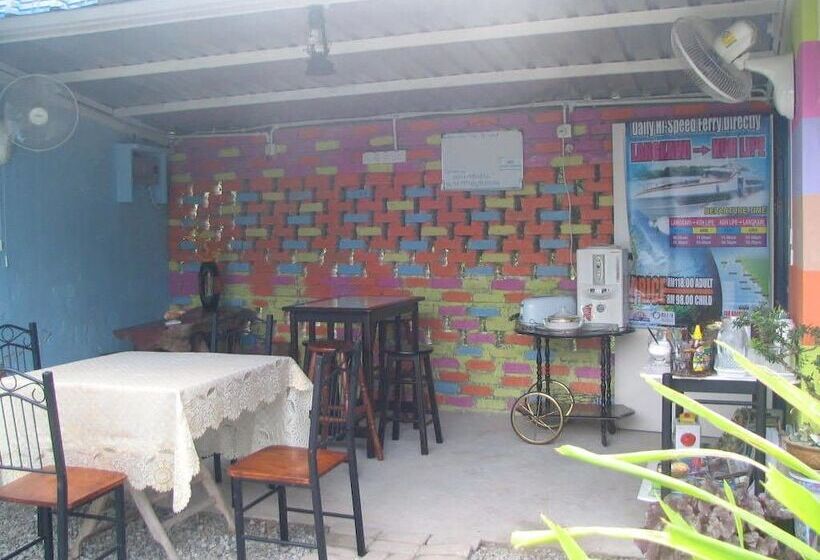 مُتل The Box Chalet