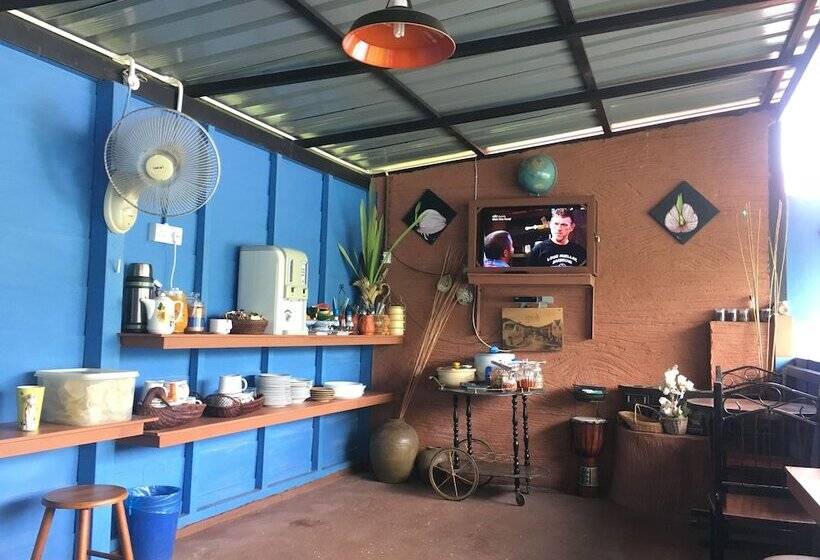 مُتل The Box Chalet