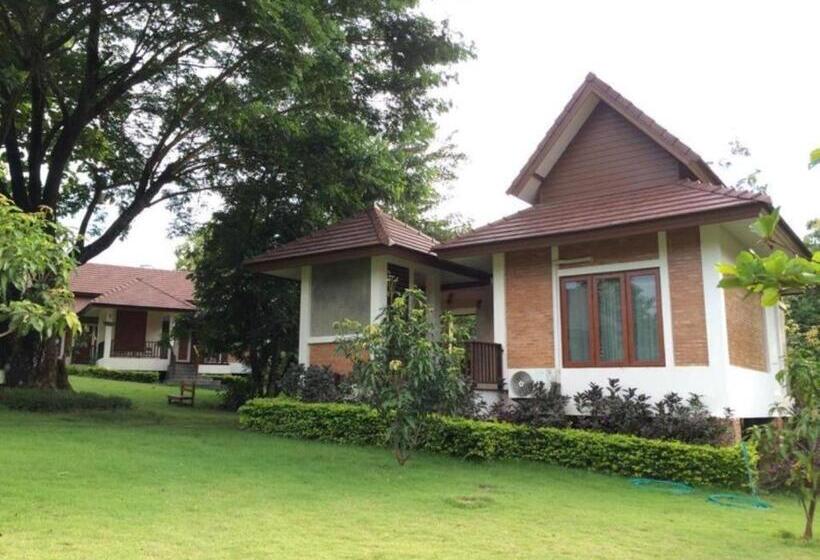 استراحتگاه Papai Country Lodge Sha