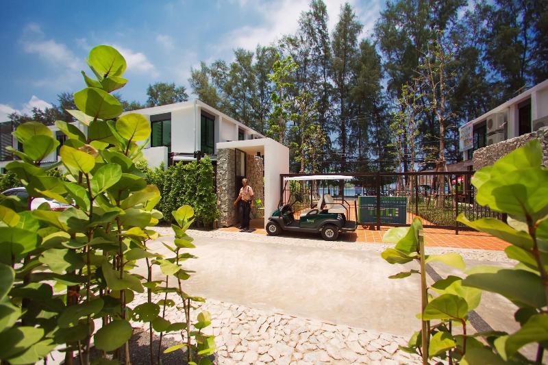 استراحتگاه The Title Condo By Tropic Look