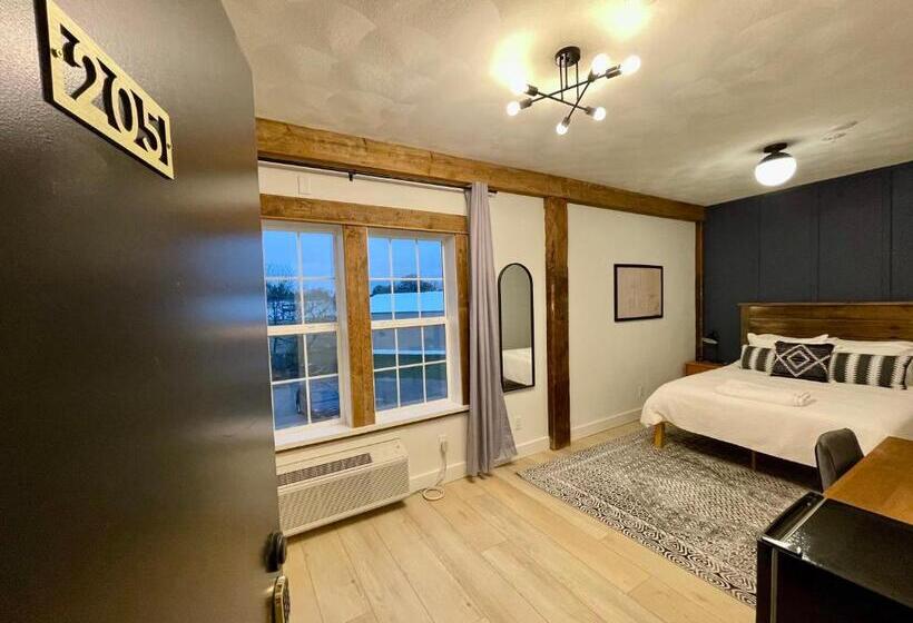 فندق صغير 205   Queen Suite
