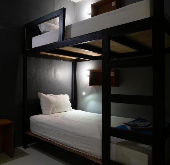 Leisure Hostel